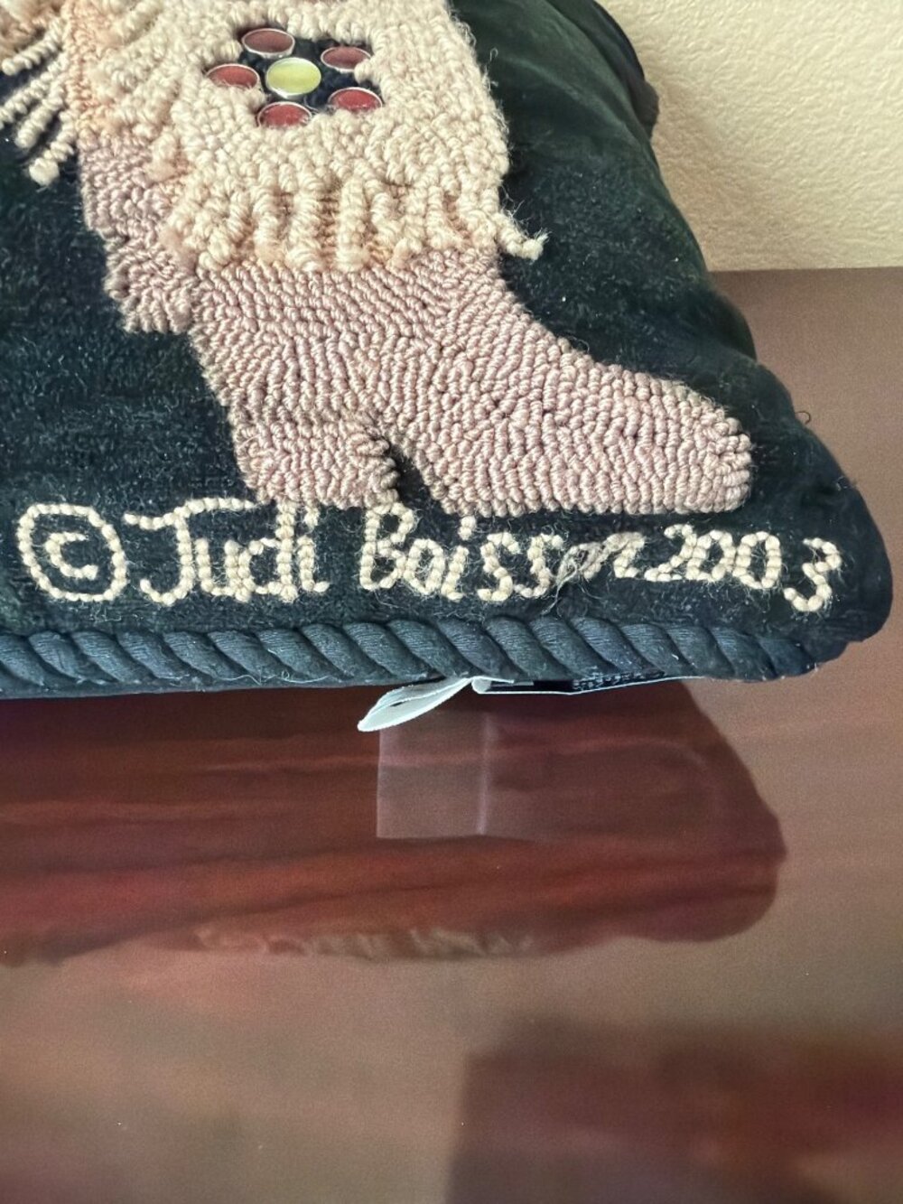 2003 Judi Boisson Cowgirl Hand-Hooked Throw Pillow American Home 16 x 16 - Picture 10 of 12